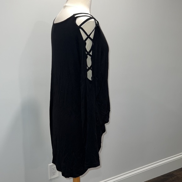 Venus high low hem top with criss cross detail on sleeves, size 10 - Picture 2 of 5